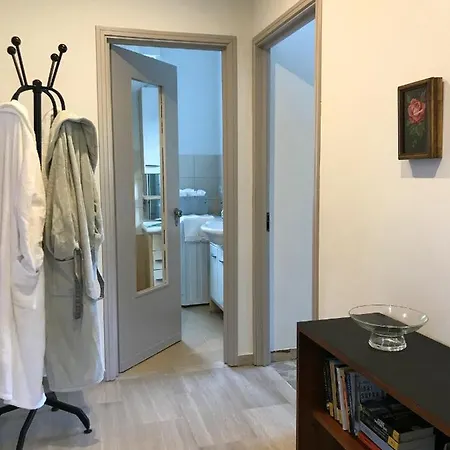 Casa Piero - Villetta Con Giardino Ad Alba