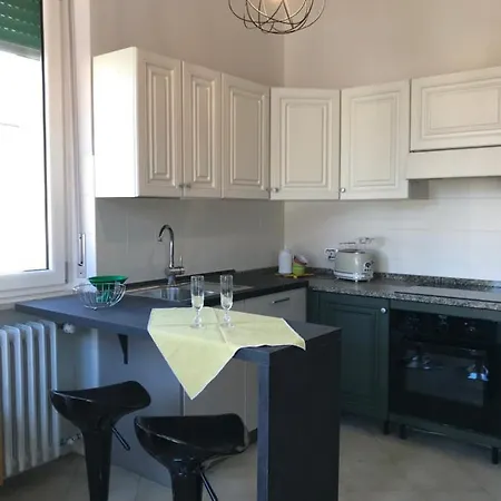 Casa Piero - Villetta Con Giardino Ad Alba Ferienhaus