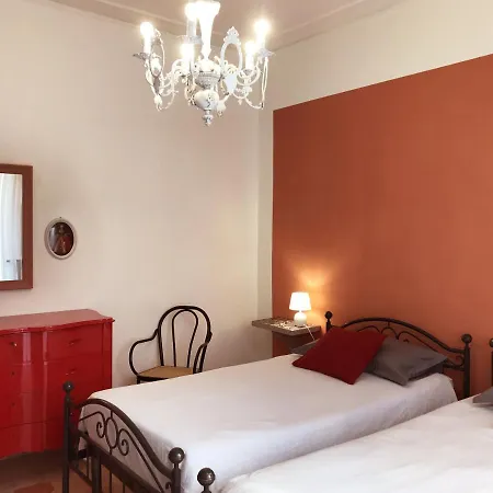 Casa Piero - Villetta Con Giardino Ad Alba Ferienhaus